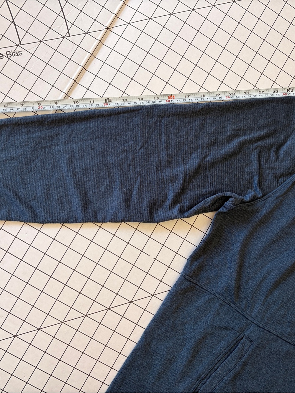 Merrell men's performance XL 1/4-zip pullover in a heathered dark blue color. - Picture 9 of 9